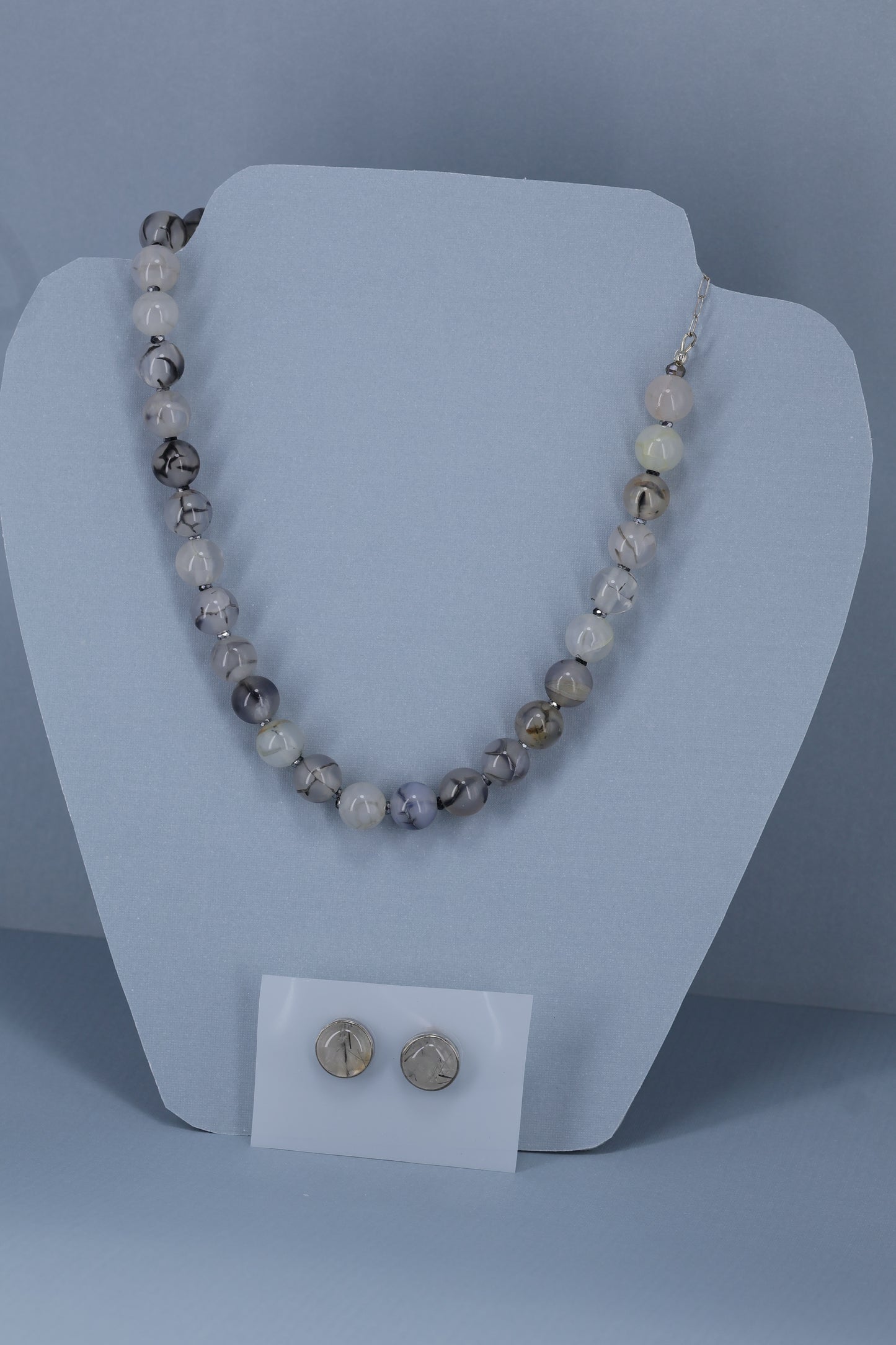 Quartz stone sterling silver .925 necklace paired with matching earrings. 15” or 41cm