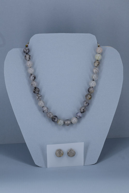 Quartz stone sterling silver .925 necklace paired with matching earrings. 15” or 41cm