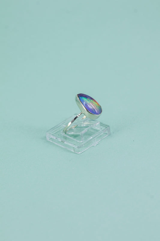 Aurora Opal size 4 1/2