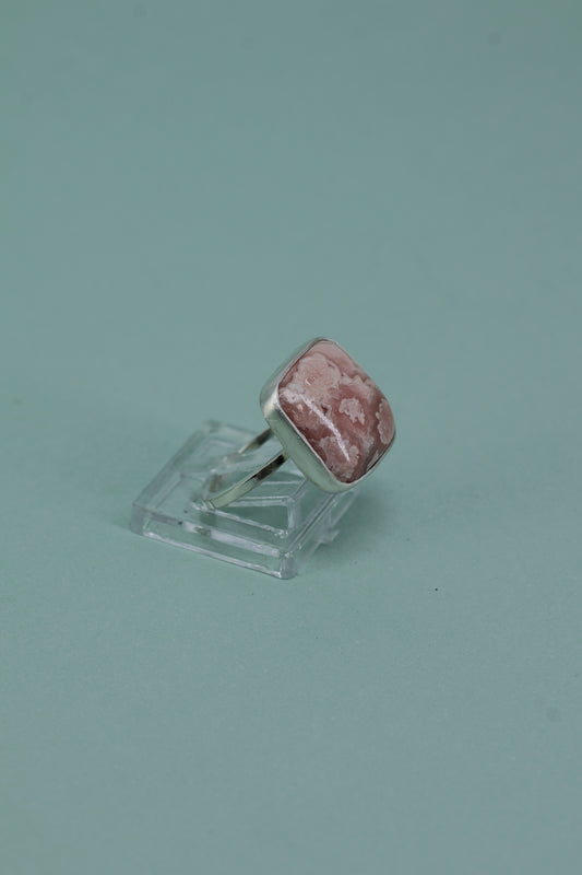 Rhodochrosite size 6