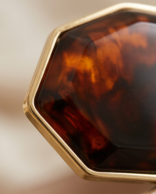 Leather belt with resin