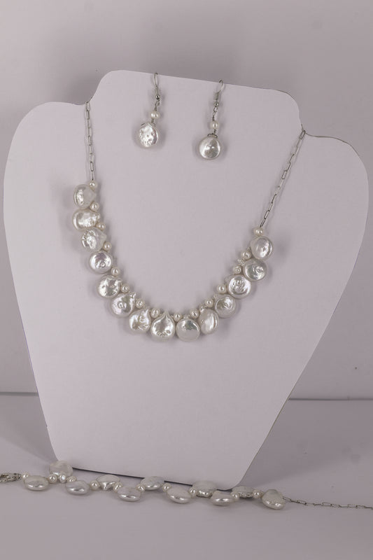 Fresh water pearl sterling silver .925 necklace paired with matching earrings and bracelet. Necklace – 16” or 41cm Bracelet -7” or 19 cm