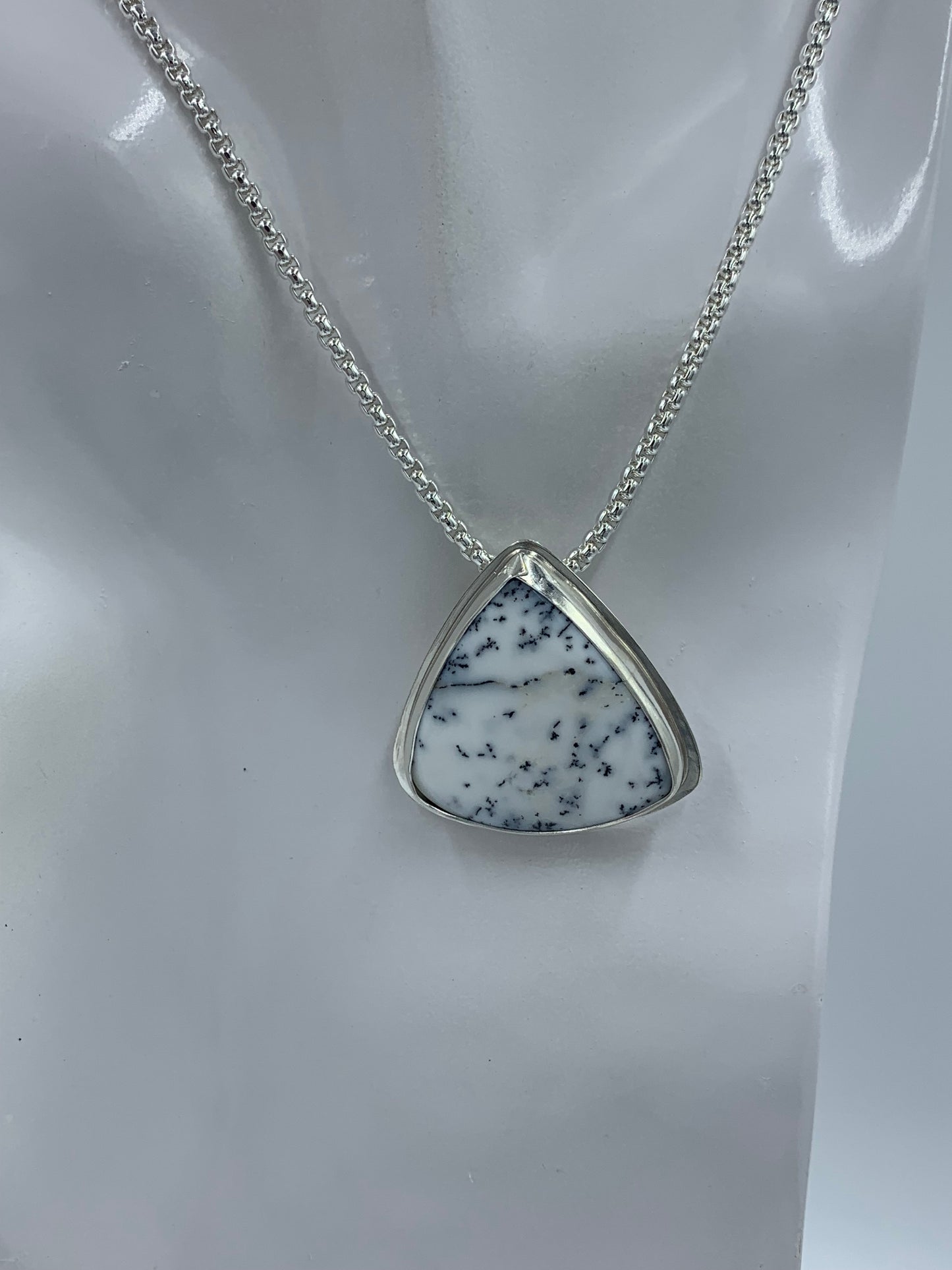 Australian Opal stone set in sterling silver .925 (Pendant only) 40.51mm x 40.52mm