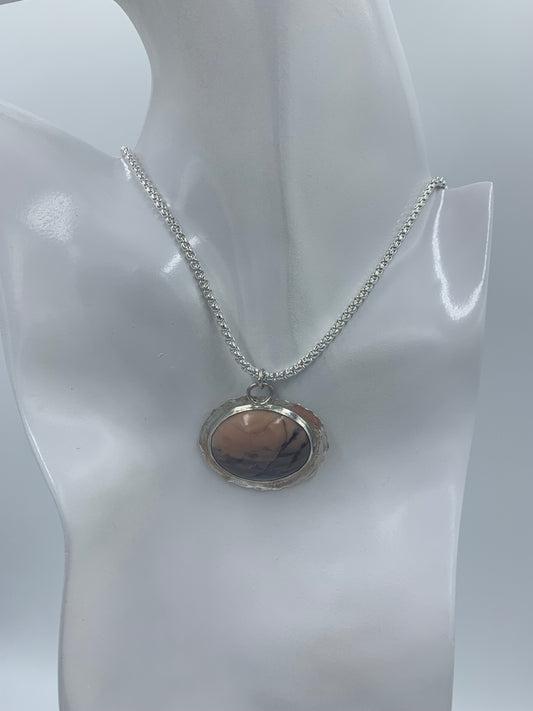 Peach Moon stone and sterling silver .925 (Pendant only)