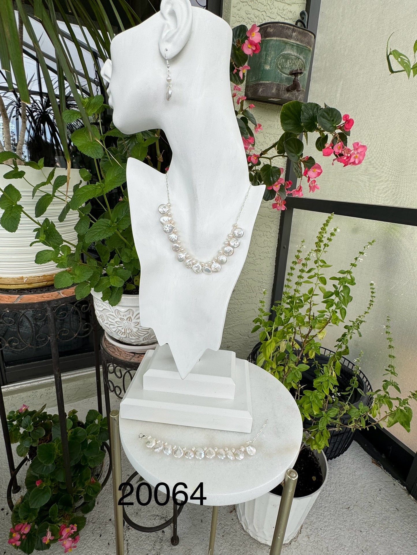 Fresh water pearl sterling silver .925 necklace paired with matching earrings and bracelet.  Necklace – 16” or 41cm  Bracelet -7” or 19 cm