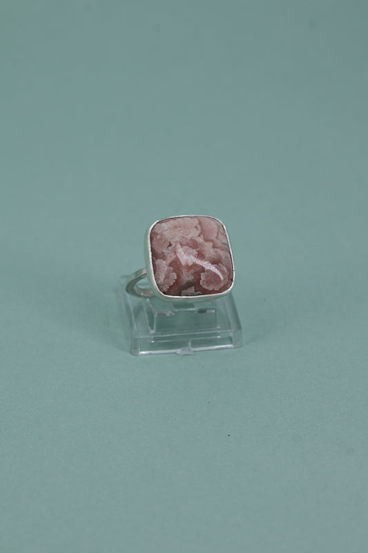 Rhodochrosite size 6