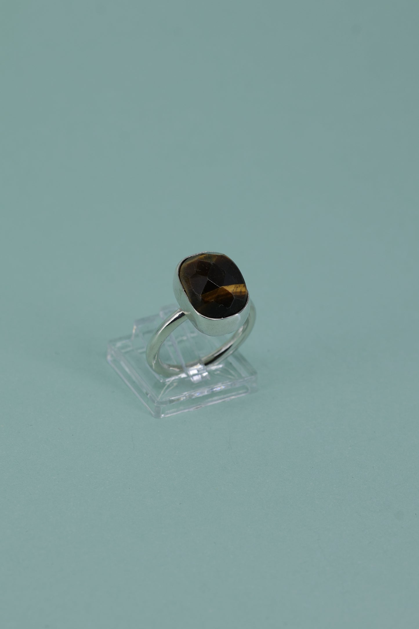 Tiger eyes and sterling silver, size 7