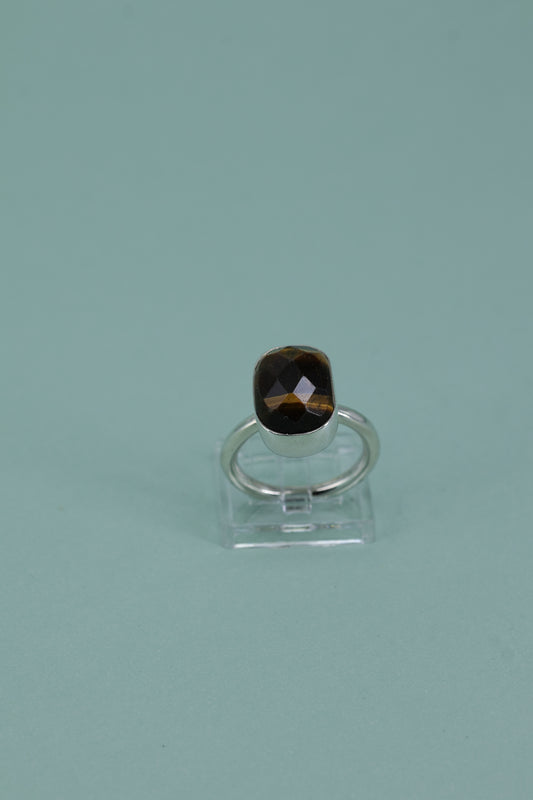 Tiger eyes and sterling silver, size 7