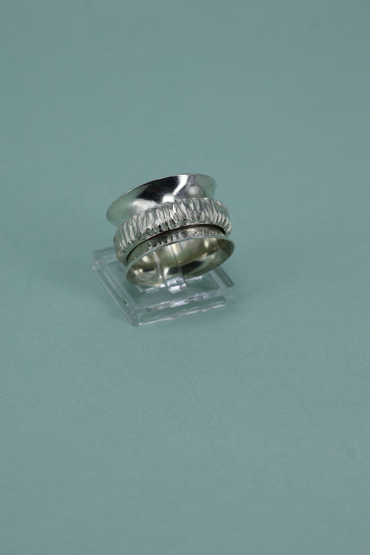 Spinning ring size 7