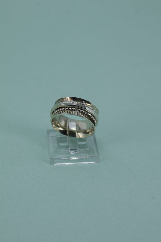Spinning ring size 6 1/4