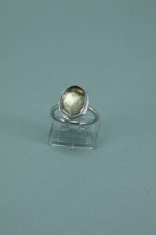 Lemon Quartz size 7 1/2