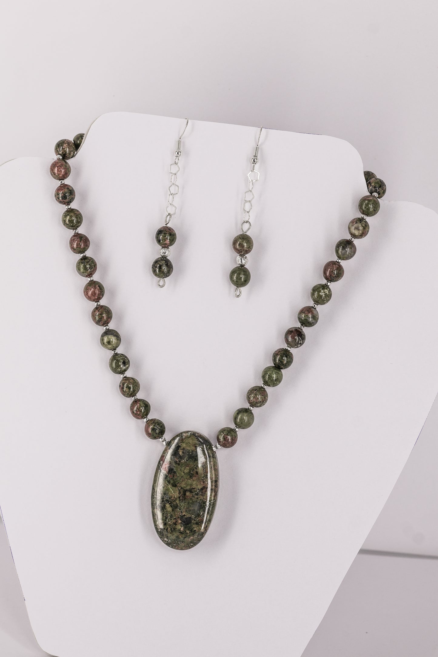 Unakite