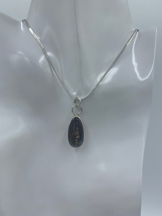 Opal and sterling silver .925 (Pendant only)